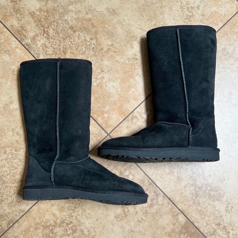 UGG Australia Classic Tall Black Suede Sheepskin Boots 5815 Womens Size 8 Y2K